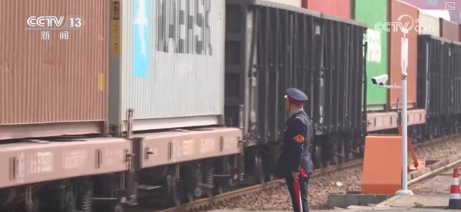 畅通“大动脉”为经济发展“添”动能 强劲钢铁“脉动”彰显经济蓬勃活力