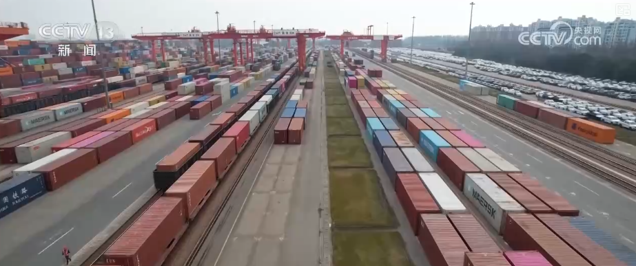 畅通“大动脉”为经济发展“添”动能 强劲钢铁“脉动”彰显经济蓬勃活力