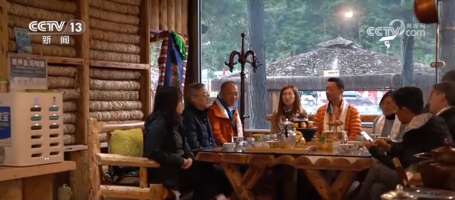 冰雪美景成为激活乡村振兴“金钥匙” 村民在“家门口”吃上“旅游饭”