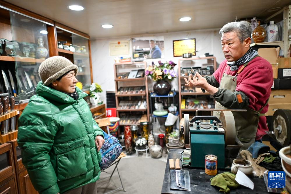 “修补巷”里便民生