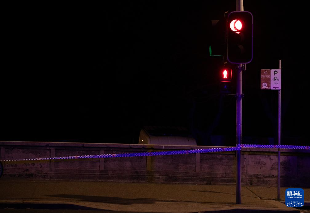 澳大利亚悉尼邦迪滩枪击事件已致12人死亡 被定为恐怖袭击