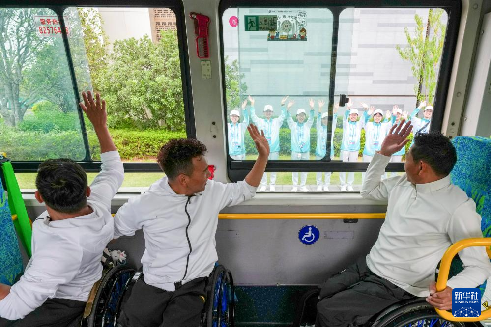 有爱无碍 暖心守护轮椅上的热爱