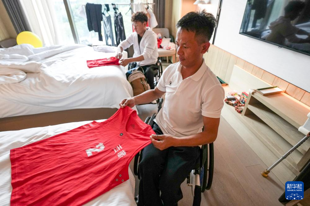 有爱无碍 暖心守护轮椅上的热爱