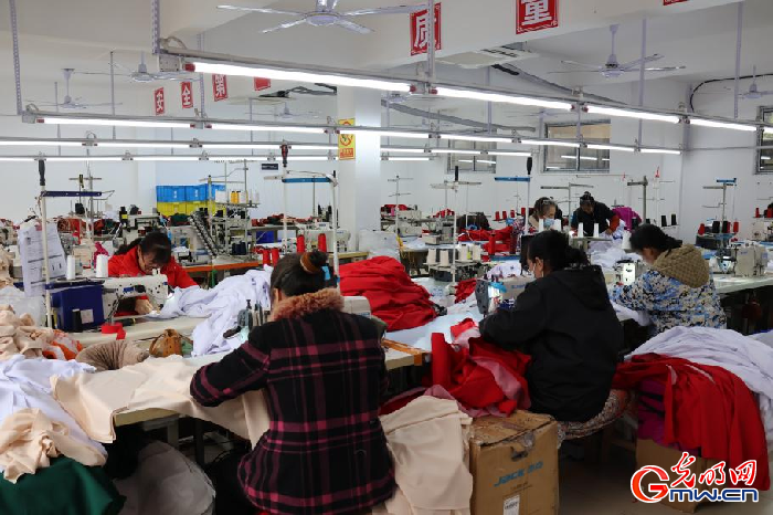 湖南资兴灾后重建观察:搬新家、稳就业、更安心 湖南资兴灾后重建观察:搬新家、稳就业、更安心