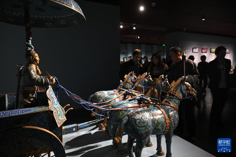 景泰蓝传承与创新艺术展在国家大剧院开幕