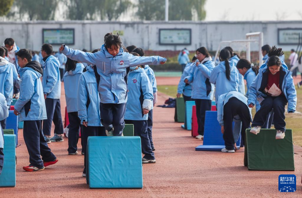 乡村中学打造“阳光大课间”