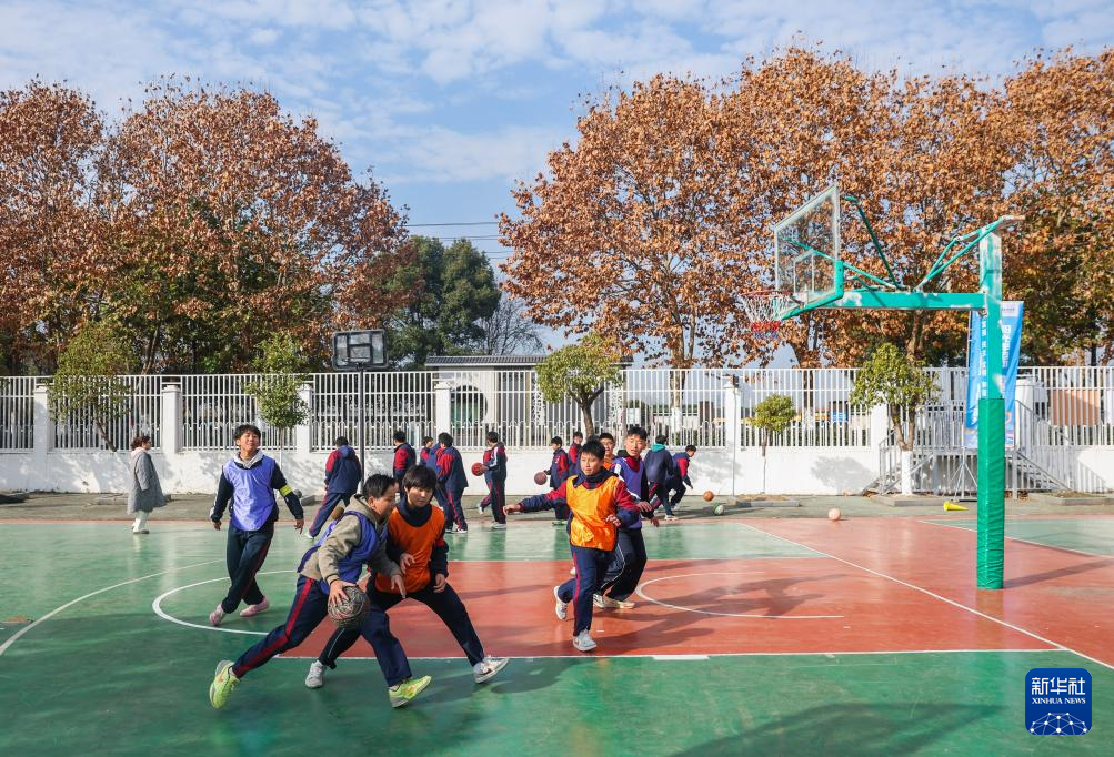 乡村中学打造“阳光大课间”