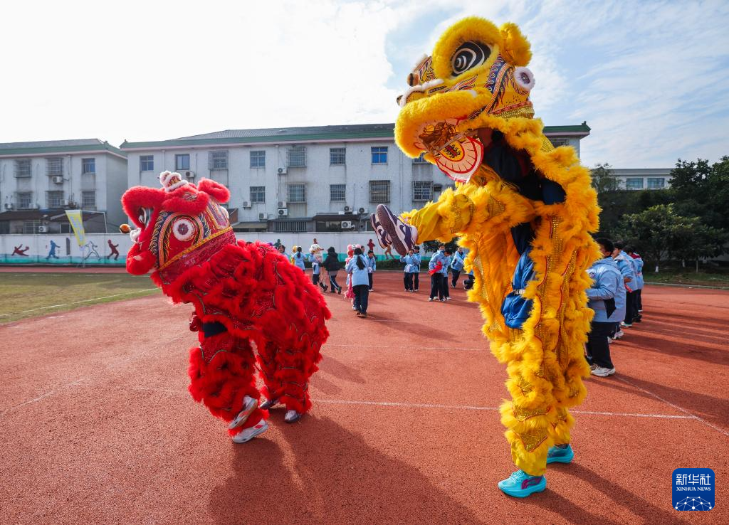 乡村中学打造“阳光大课间”