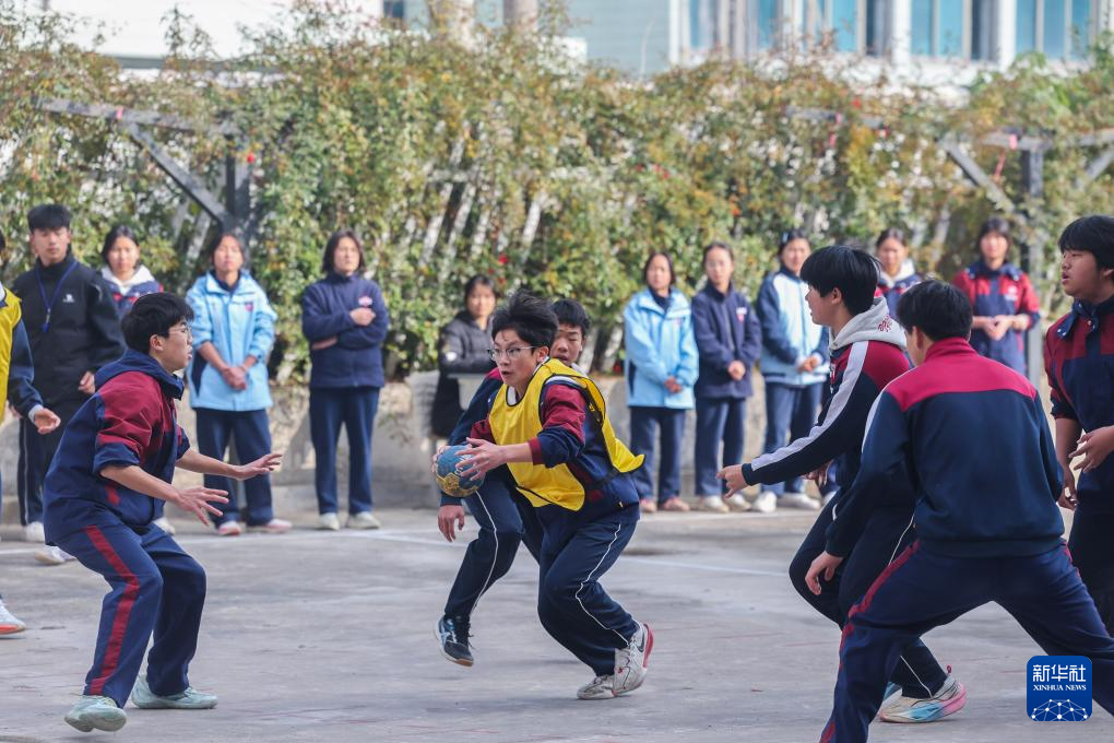 乡村中学打造“阳光大课间”