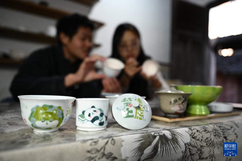 图片故事丨古窑“新生代”:让传统技艺与现代生活交融