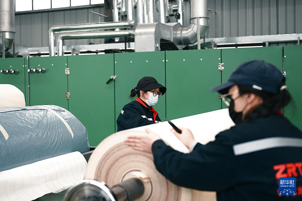 广元地板出川 铺进中亚万家
