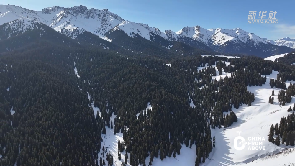 瞰中国·冰雪冬韵|新疆昌吉:雪落天山入画来 瞰中国·冰雪冬韵|新疆昌吉:雪落天山入画来