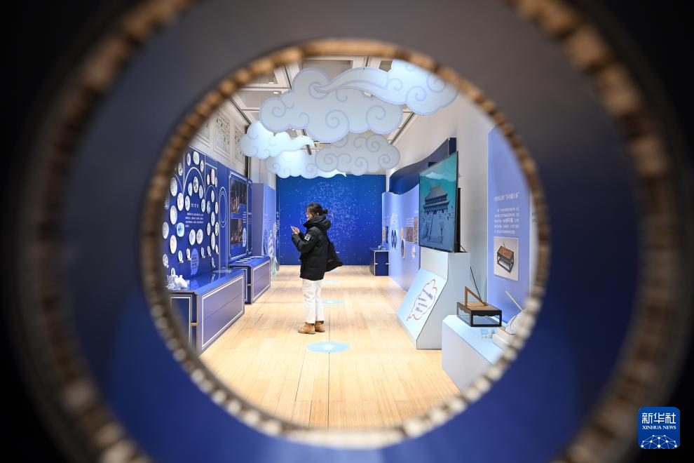 在故宫“听色彩讲故事”