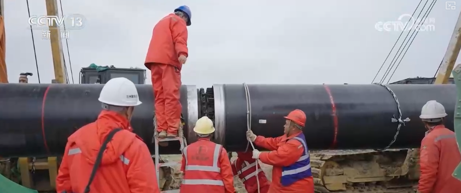 能源→交通→民生 建设者以马不停蹄的干劲刷新重大工程“进度条”