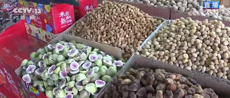 “菜篮子”“果盘子”量足价稳物丰 吃出人气“挤”出财气添彩火热“年经济”