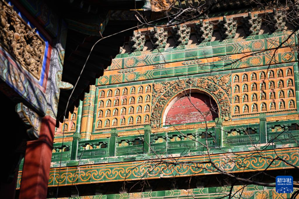 北京北海公园琉璃阁院落腾退移交 “西天梵境”恢复完整性