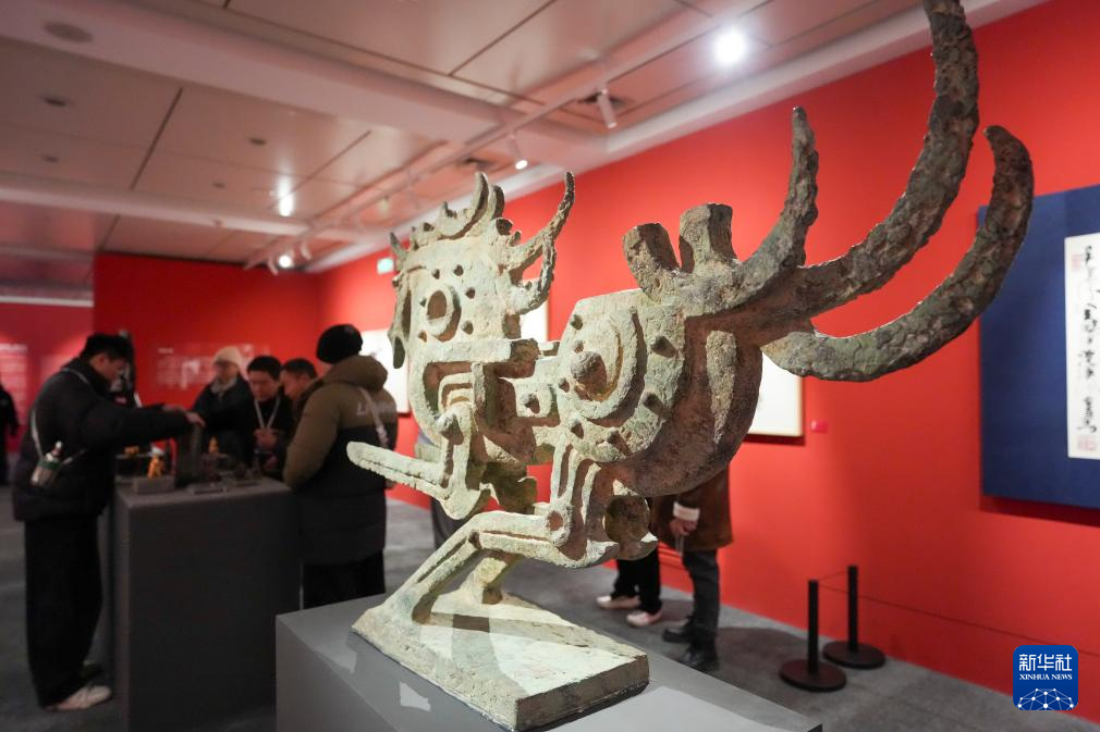 不宗凡马——韩美林马年艺术展在哈尔滨开展