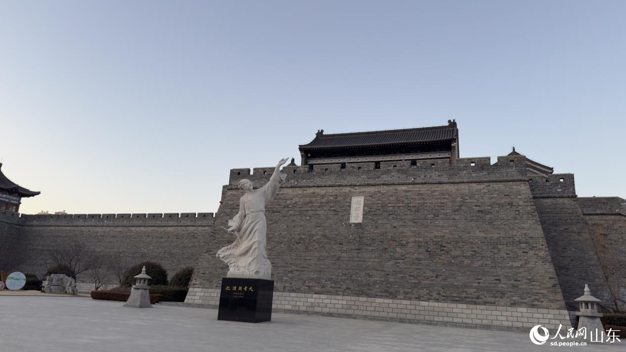 山东潍坊:“耕读传家”的旧声新响 诸城超然台。人民网 庄润泽摄