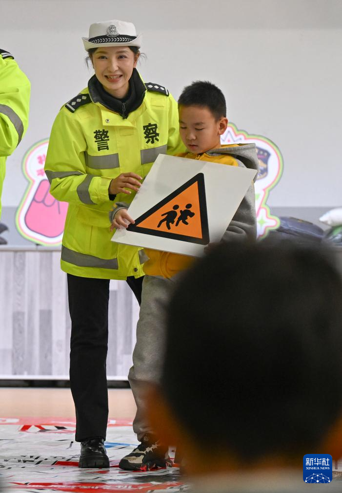 乌鲁木齐:寒假将至 安全先行