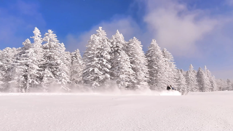 从“猫冬闲”到“忙赚钱” 冰雪经济点亮农民致富路