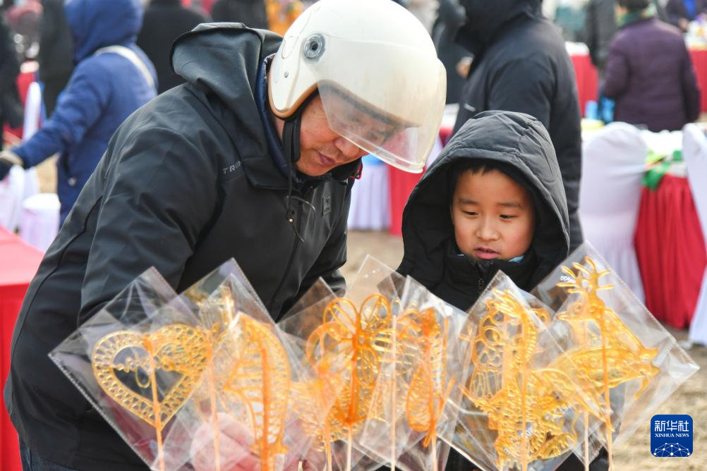 山东泰安:文化大集年味浓