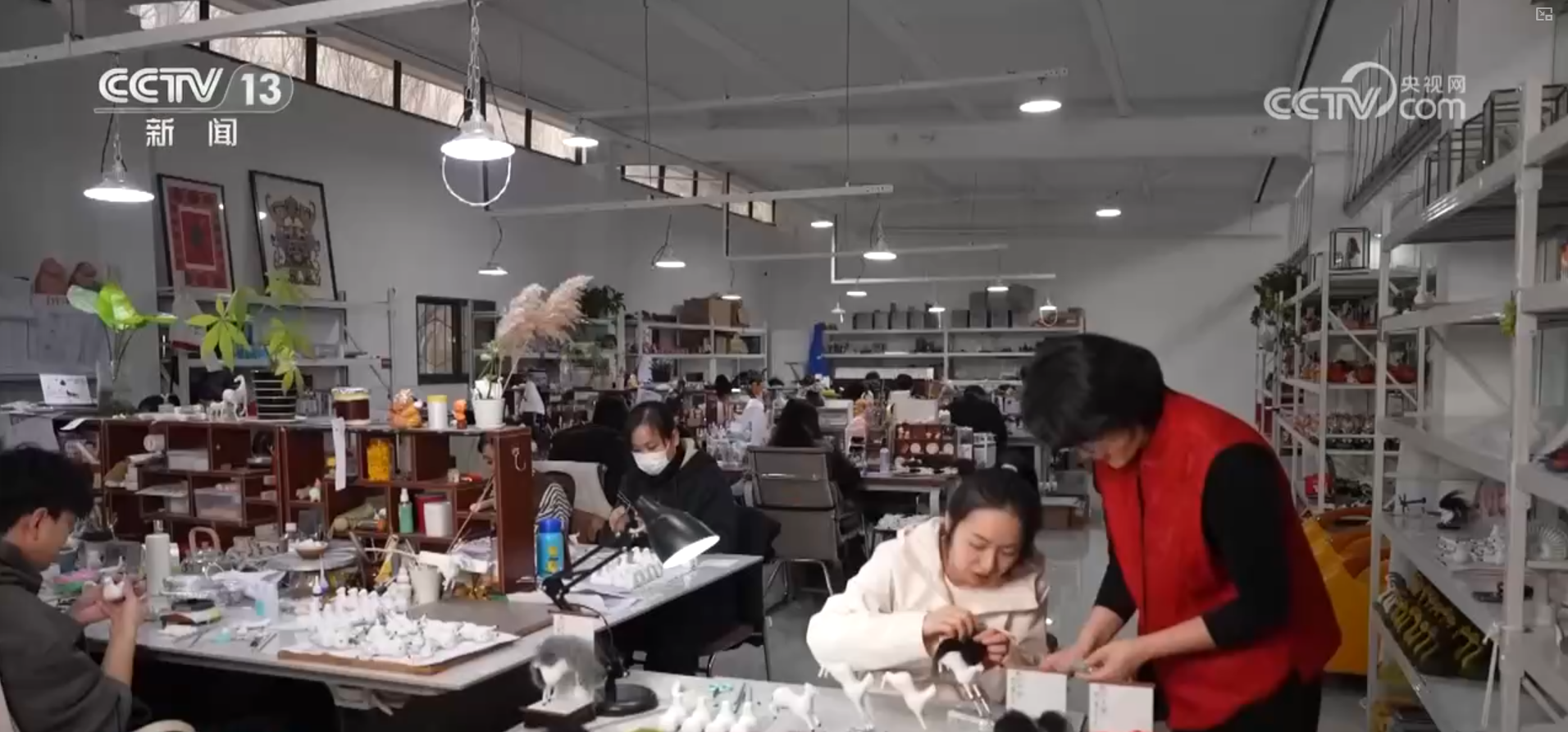 “马”上迎新春 年味儿“马”上有 特色文创“出圈”让传统美学触手可及