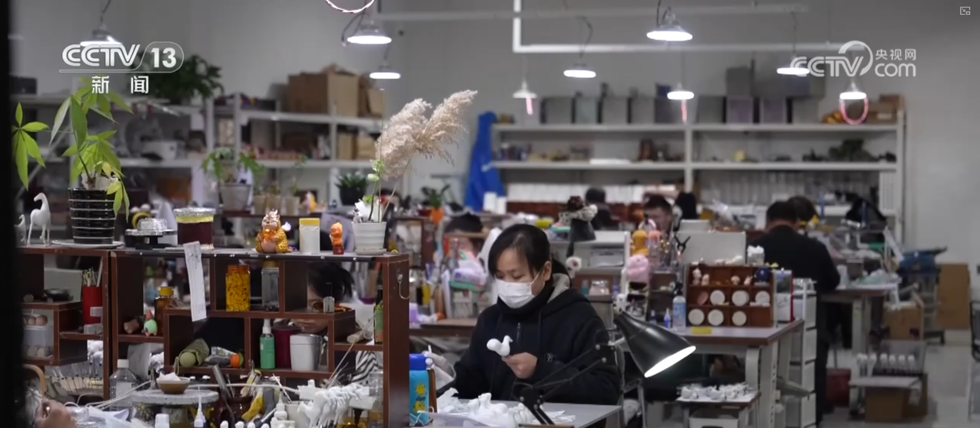 “马”上迎新春 年味儿“马”上有 特色文创“出圈”让传统美学触手可及