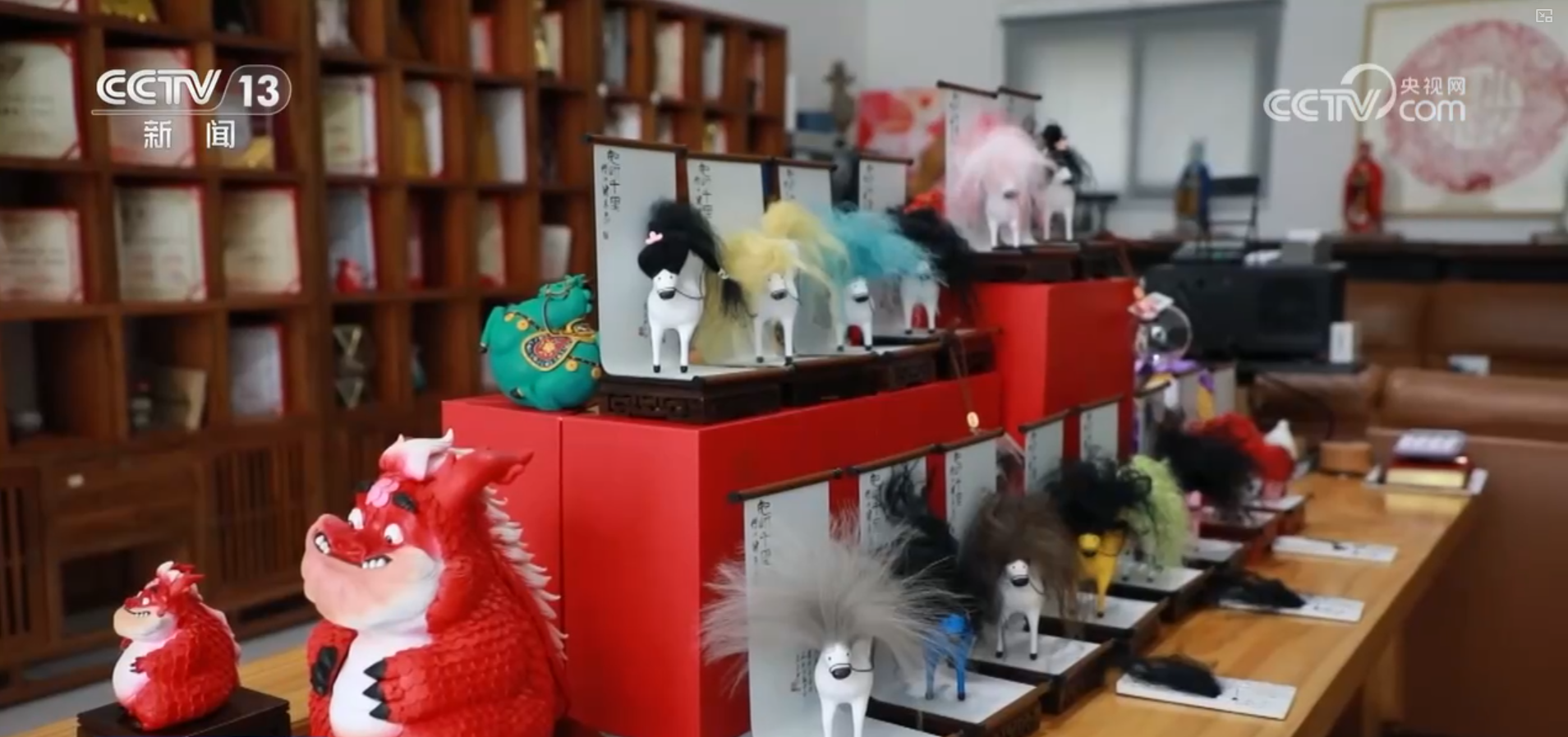“马”上迎新春 年味儿“马”上有 特色文创“出圈”让传统美学触手可及
