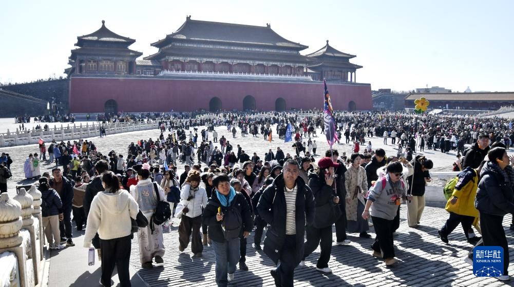 欢天喜地过大年