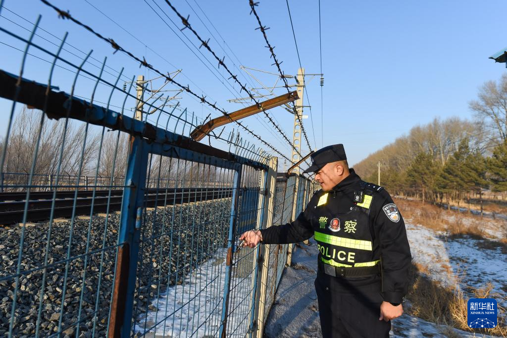 新春走基层丨新春守一线 铁警护旅途