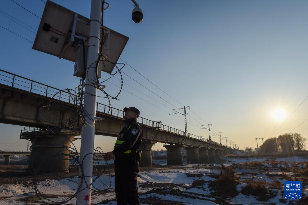 新春走基层丨新春守一线 铁警护旅途