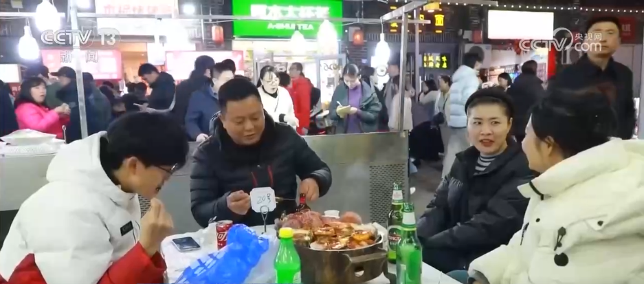 春节消费市场表现火热 “政策礼包”激发消费者“焕新”热情