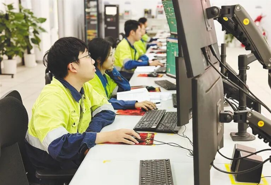 四中全会精神在基层丨生产建设“热力”十足 政策“变现”时不我待——来自儋州洋浦的海南自贸港建设一线见闻