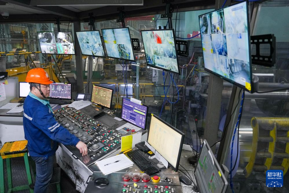 人勤春早生产旺