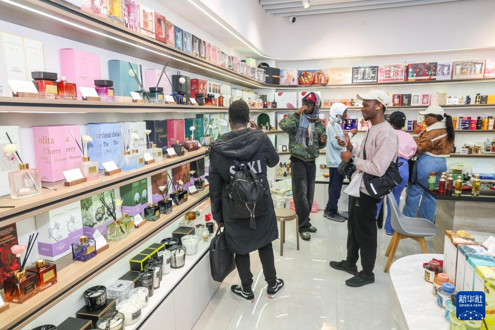 “世界超市”义乌新春“焕新”开市