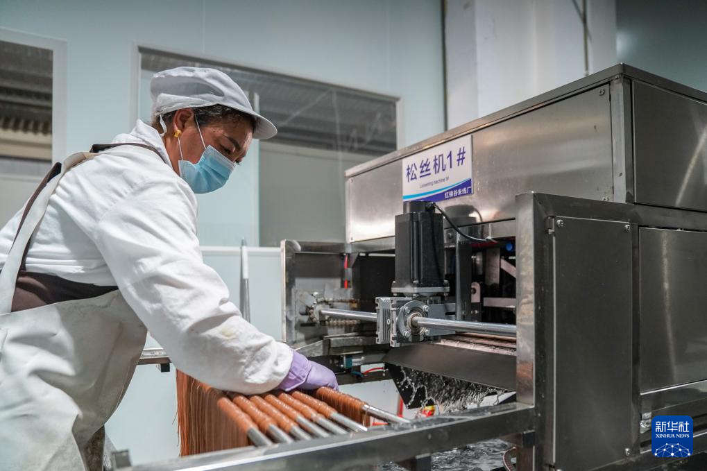 从街头小吃到规模生产:蒙自过桥米线的“出圈密码”