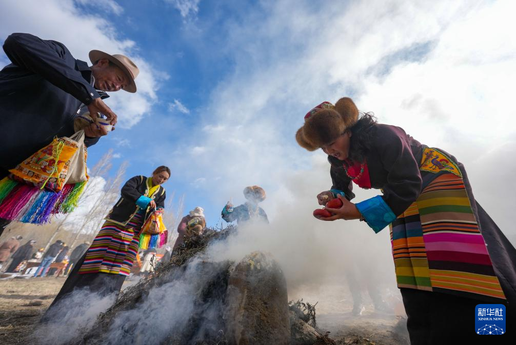 西藏农区迎来春耕大典