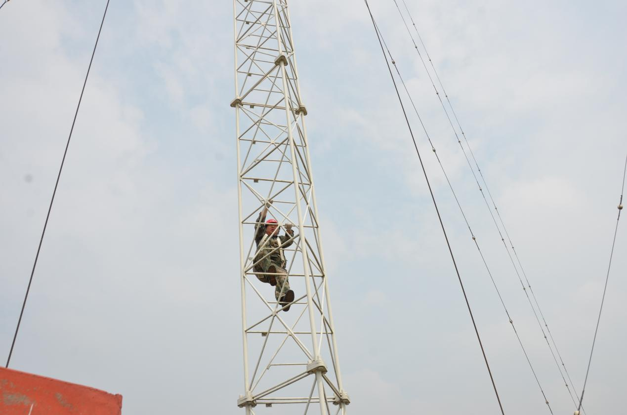 他把生命燃成“永不消逝的电波”