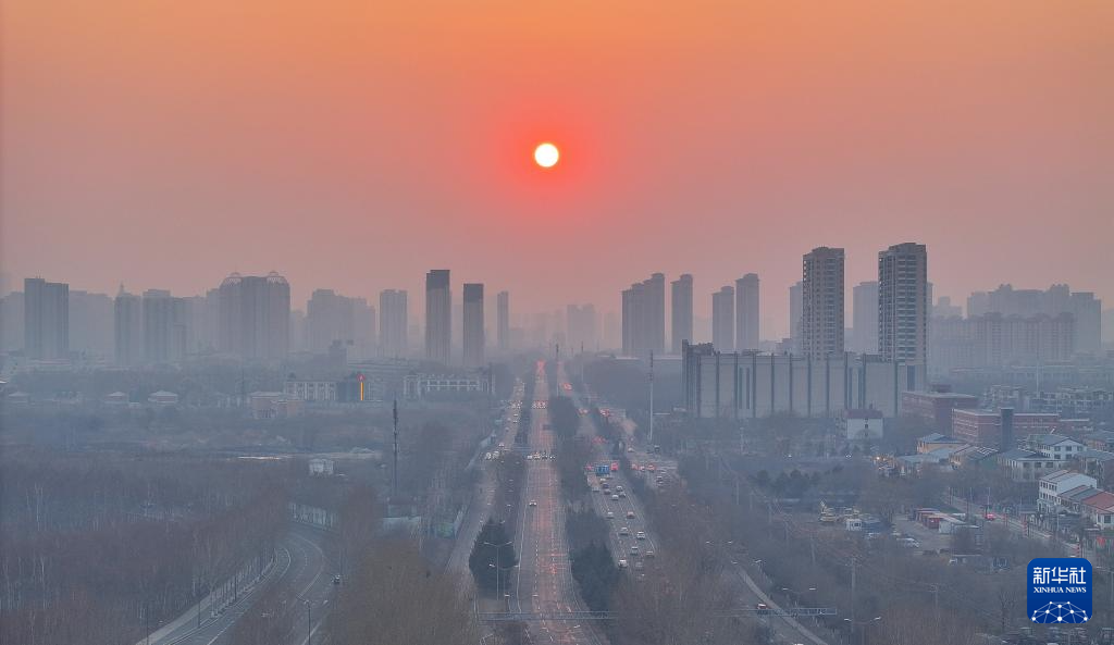 星空相册丨春分悬日
