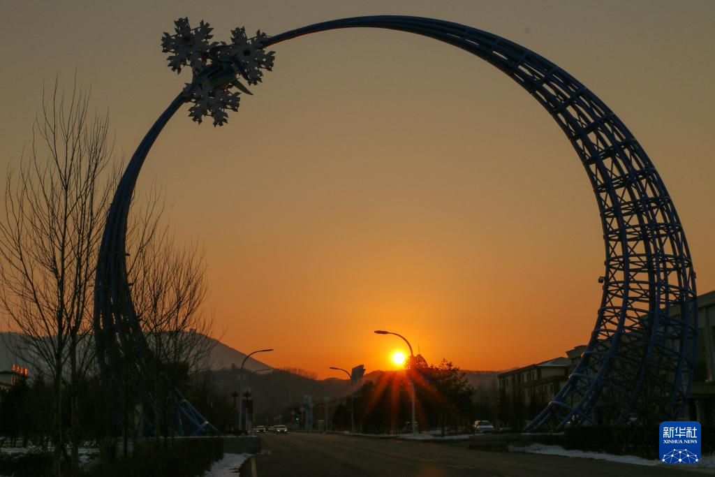 星空相册丨春分悬日