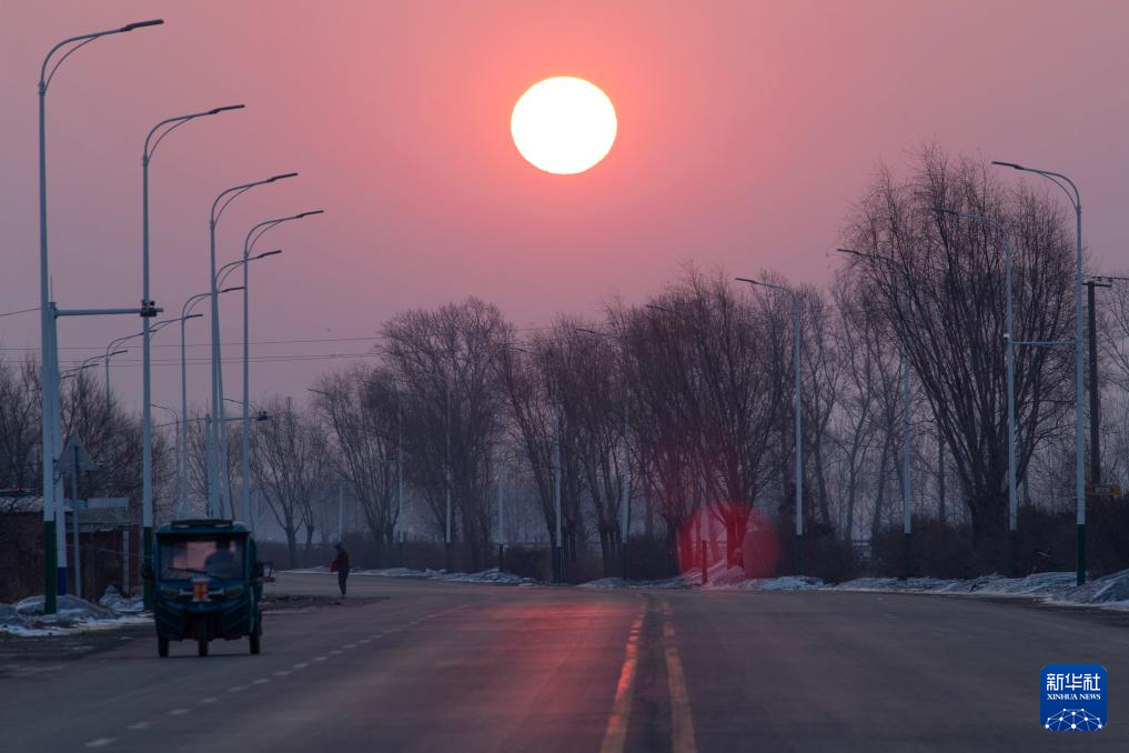 星空相册丨春分悬日