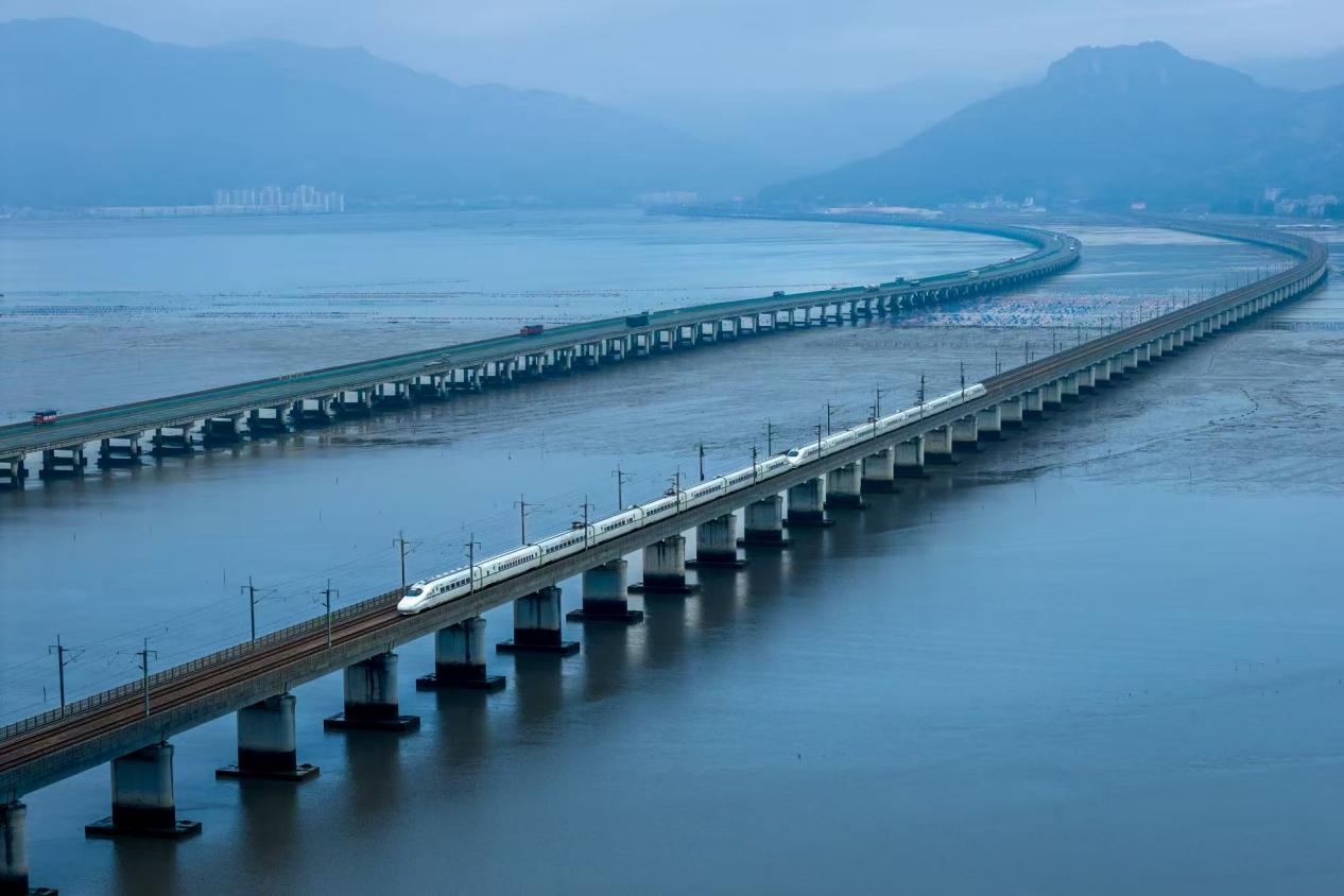 【发现最美铁路】春游乘高铁，这些新服务让旅途更顺心