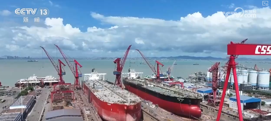 为企业添信心 “利好政策+智慧服务”助推口岸客货两旺