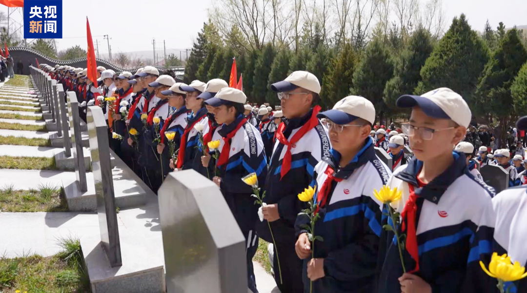连续31年,徒步108里!这堂“课”又刷屏了 连续31年,徒步108里!这堂“课”又刷屏了