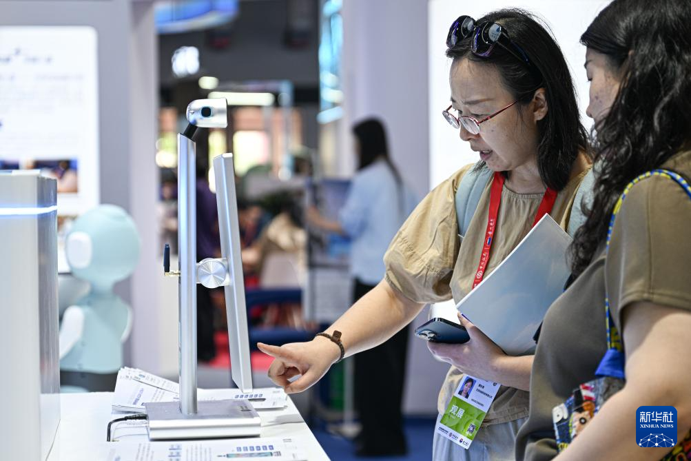 第六届消博会:AI绘就消费新图景