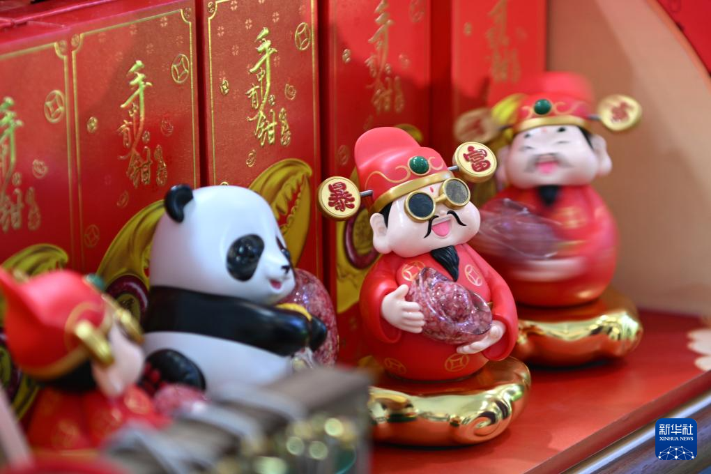 消博会上国潮焕新姿