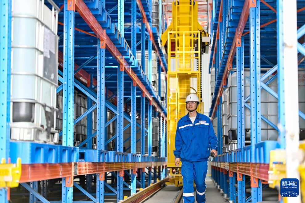 天津:传统石化产业迈向“智造”新路