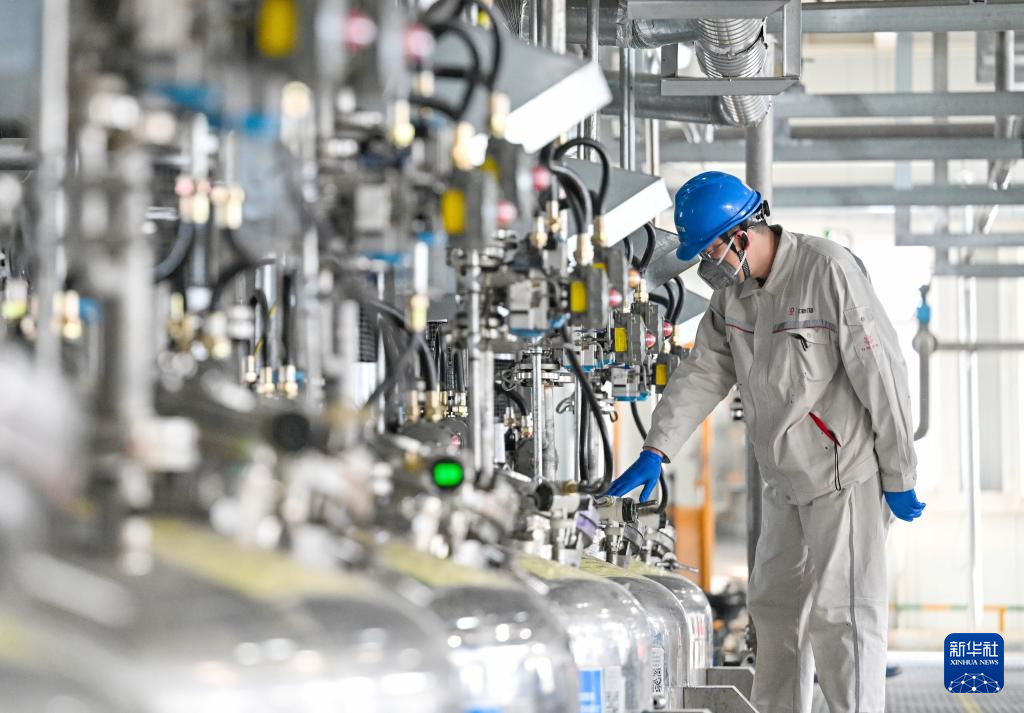 天津:传统石化产业迈向“智造”新路