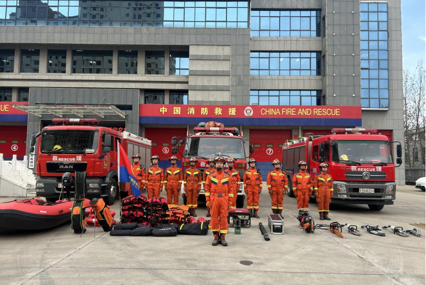 一个消防员的“跬步江山”：11年的“守”与“亏”