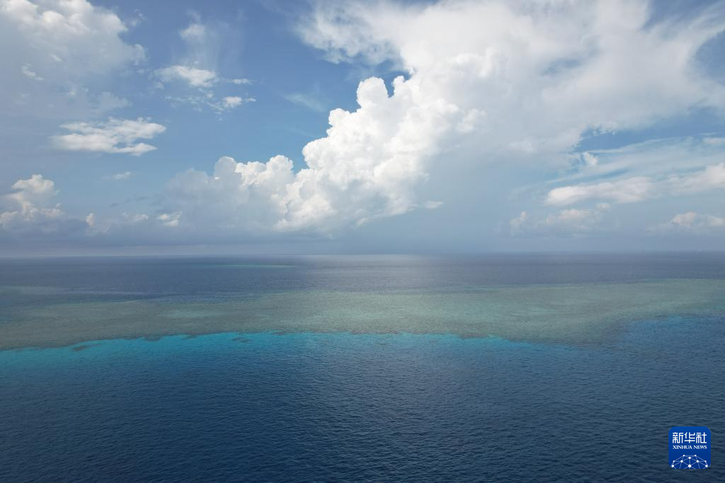 南海影像日志丨南海仙宾礁:蔚蓝中的温情慰问